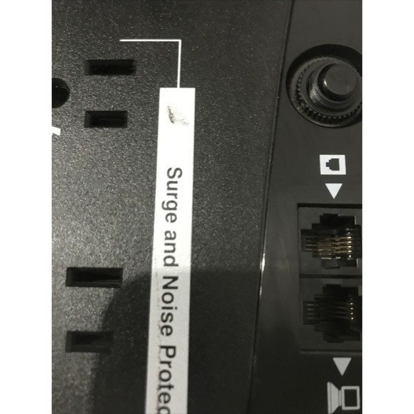 Tripp Lite Internet Office UPS Power INTERNET 550U TRIPPLITE Needs Battery AsIs - Picture 3 of 7